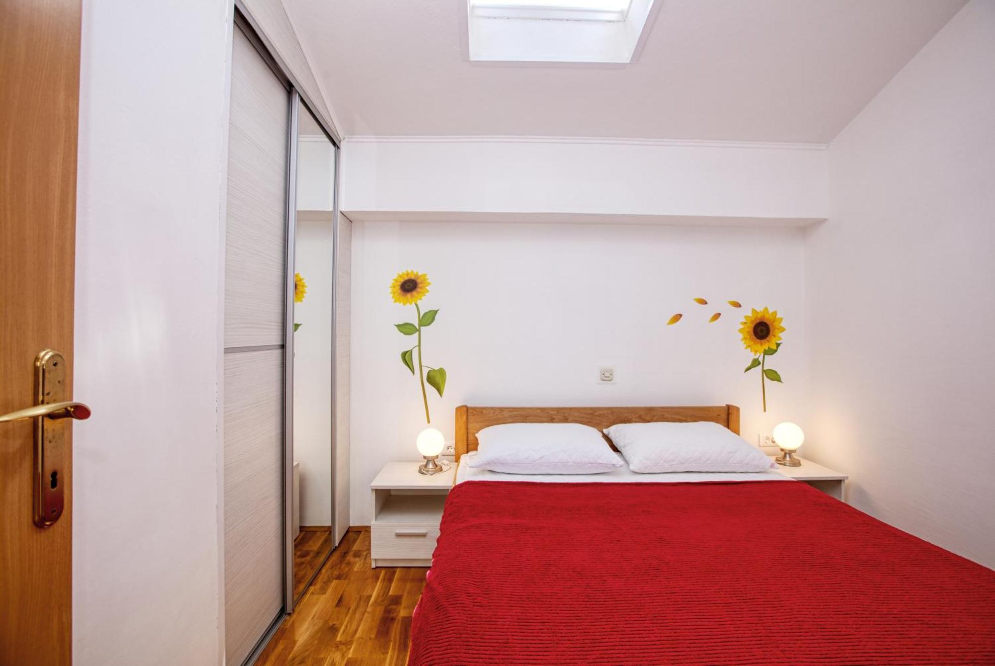Family Friendly Seaside Apartments Brodarica, Sibenik - 4833 Brodarica  Cameră foto