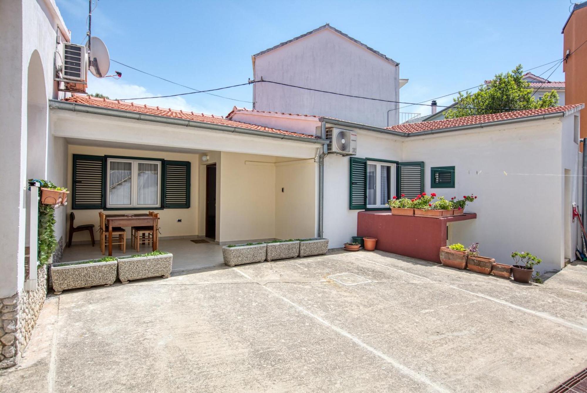 Family Friendly Seaside Apartments Brodarica, Sibenik - 4833 Brodarica  Exterior foto