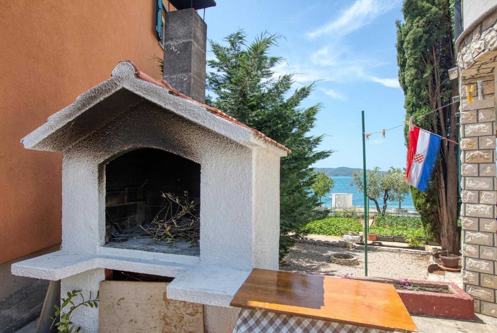 Family Friendly Seaside Apartments Brodarica, Sibenik - 4833 Brodarica  Exterior foto